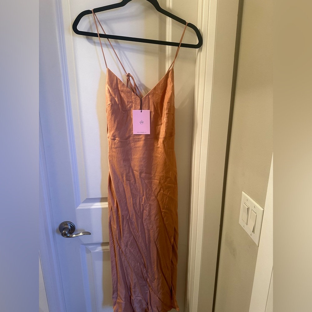 New dress . Super cute color